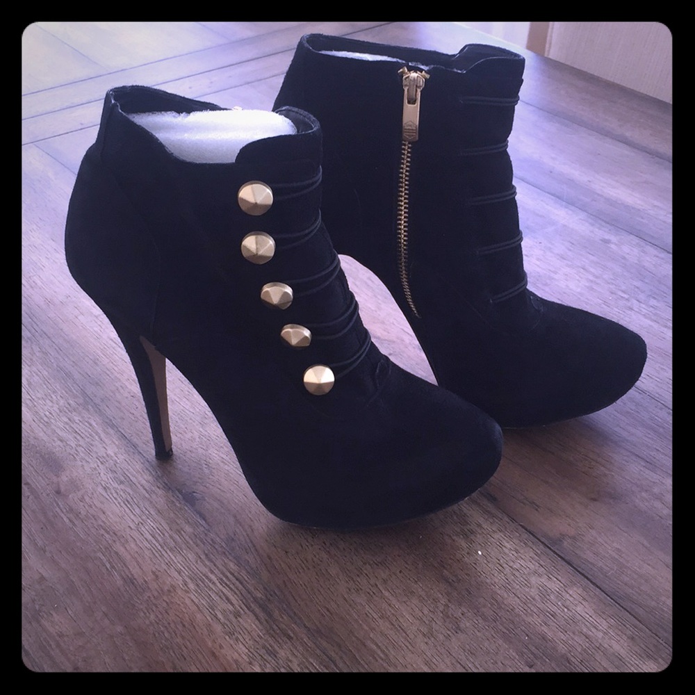 Vince Camuto Black Suede Ankle Booties